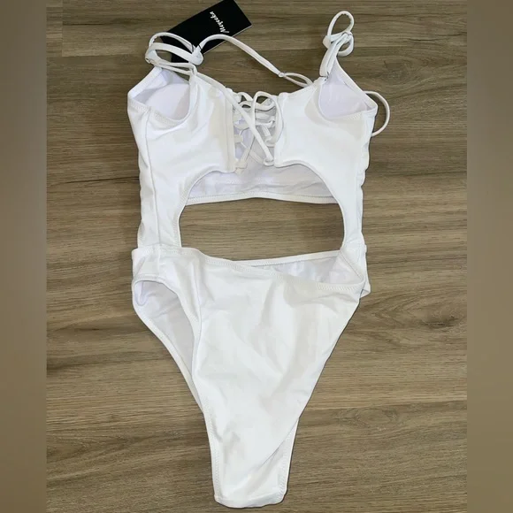 Meyeeka Women’s Scoop Neck Cut Out Front Lace Up Back High Cut Monokini - Picture 5 of 6